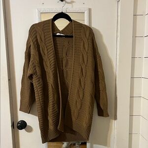 Carly Jean Los Angeles Cable Knit Cardigan